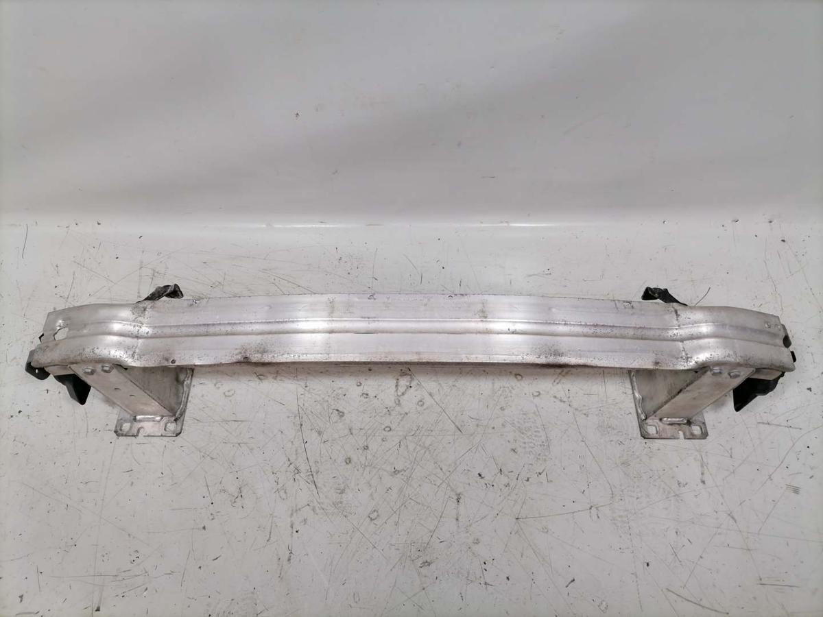 Audi A4 8K B8 original Tr&auml;ger Verst&auml;rkung Sto&szlig;stange Stossf&auml;nger vorn Bj.2009